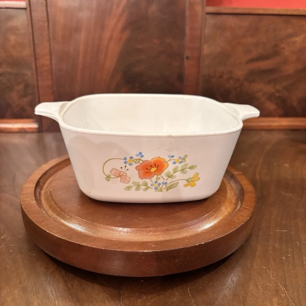 Vintage Corning Ware P-43-B 700mL Floral Casserole Baking Dish Wildflower USA